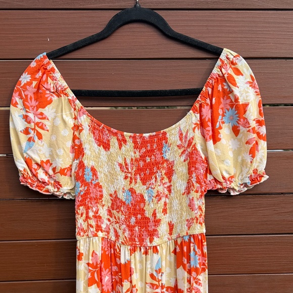 Vibrant Floral Puff Sleeve Maxi Dress - Picture 3 of 3